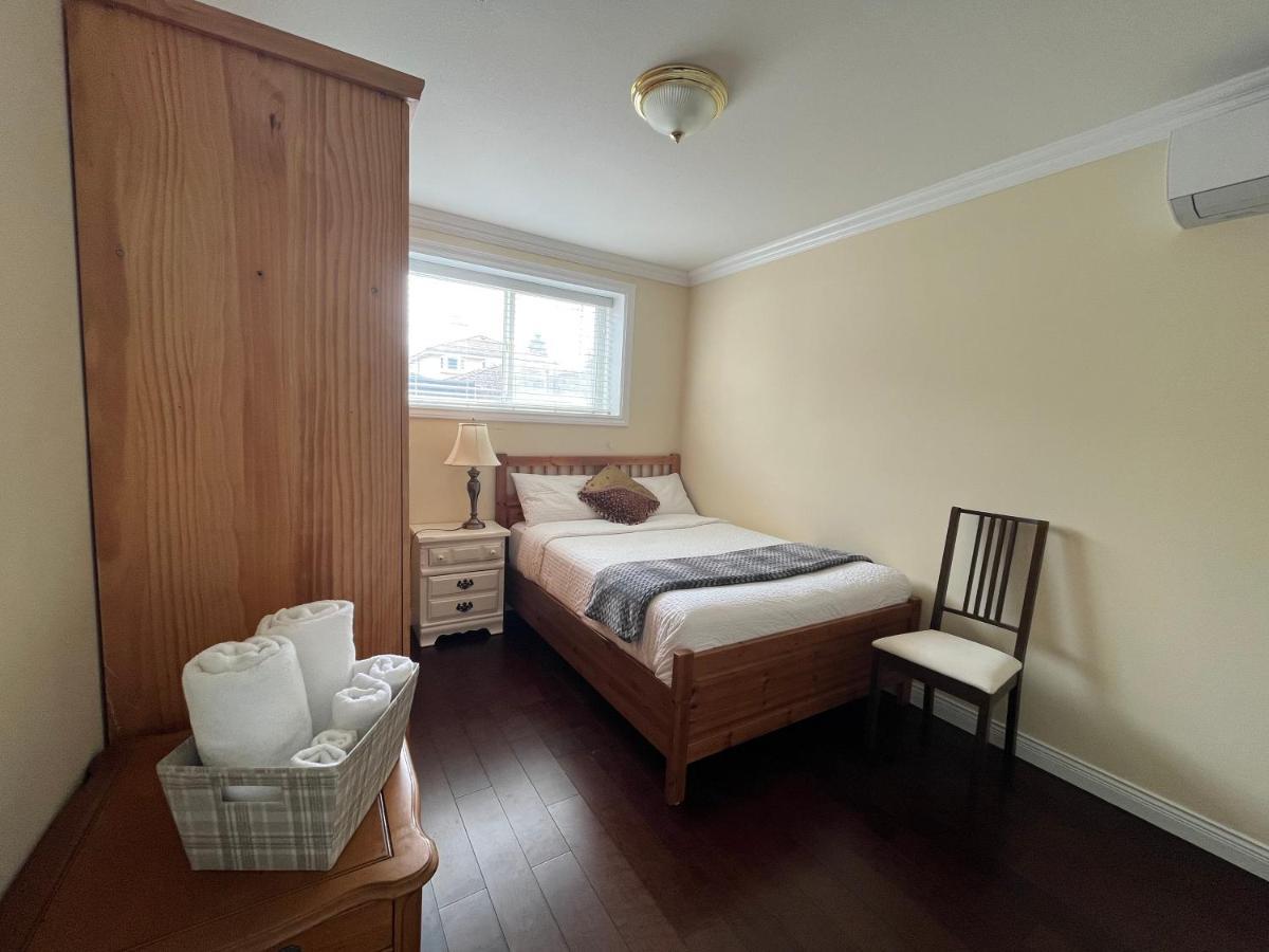 Coze Home In Vancouver Near Yvr Bagian luar foto