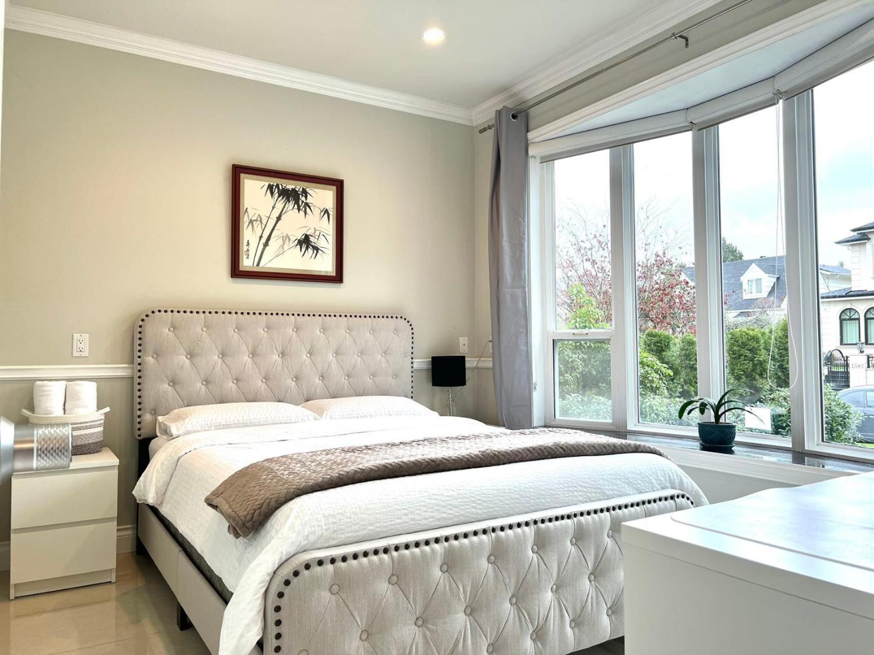 Coze Home In Vancouver Near Yvr Bagian luar foto